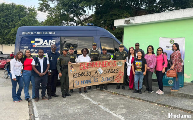 Entregan unidades productivas a mujeres líderes en Puerto Tejada
