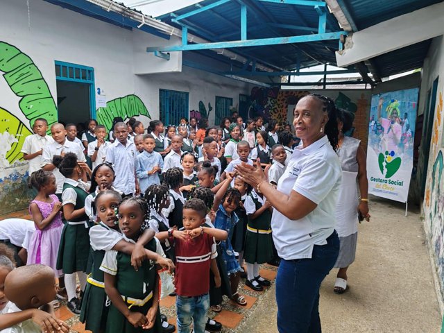 Gobernadora del Chocó entrega kits escolares para fortalecer la educación Gobernadora del Chocó entrega kits escolares para fortalecer la educación