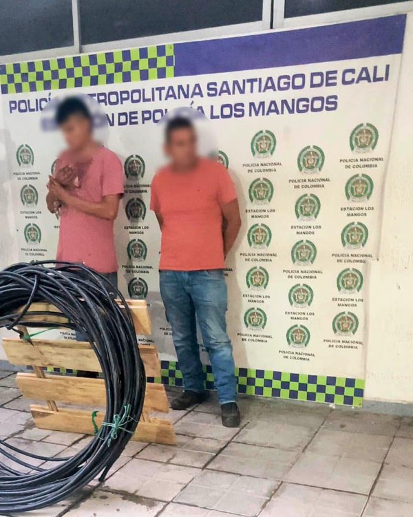 Capturan a hombres por robo de cable en Cali Capturan a hombres por robo de cable en Cali