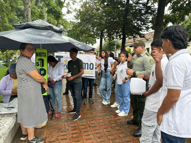 Policía Cauca realiza jornada de prevención en Santander de Quilichao Policía Cauca realiza jornada de prevención en Santander de Quilichao