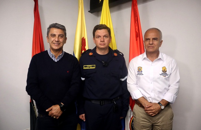 Alcaldía firmó convenio en apoyo al Benemérito Cuerpo de Bomberos Voluntarios de Popayán Alcaldía firmó convenio en apoyo al Benemérito Cuerpo de Bomberos Voluntarios de Popayán