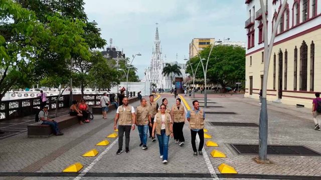 Drones de videovigilancia refuerzan seguridad en bulevares de Cali Drones de videovigilancia refuerzan seguridad en bulevares de Cali