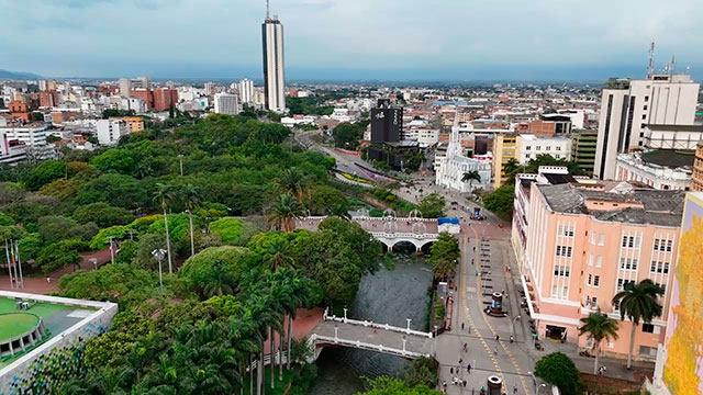 Drones de videovigilancia refuerzan seguridad en bulevares de Cali Drones de videovigilancia refuerzan seguridad en bulevares de Cali