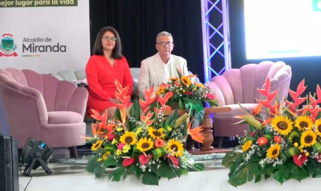 Miranda rinde cuentas ante la comunidad