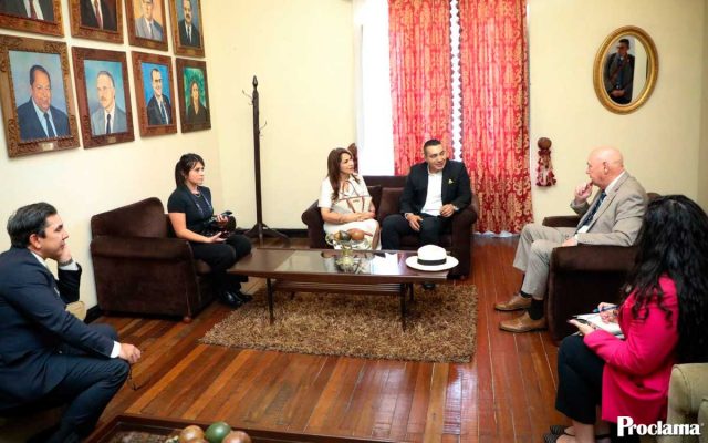 Gobernador plantea estrategias contra conflicto armado