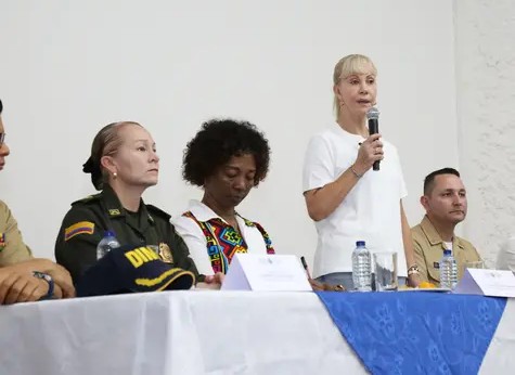 Gobernadora del Valle exige intervención urgente en Buenaventura