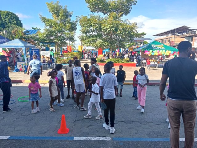 Guapi celebra la niñez con arte y juegos / Entornos protectores para los niños
