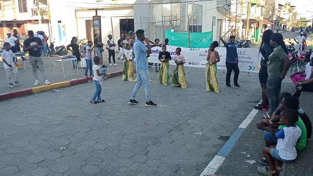 Guapi celebra la niñez con arte y juegos / Entornos protectores para los niños