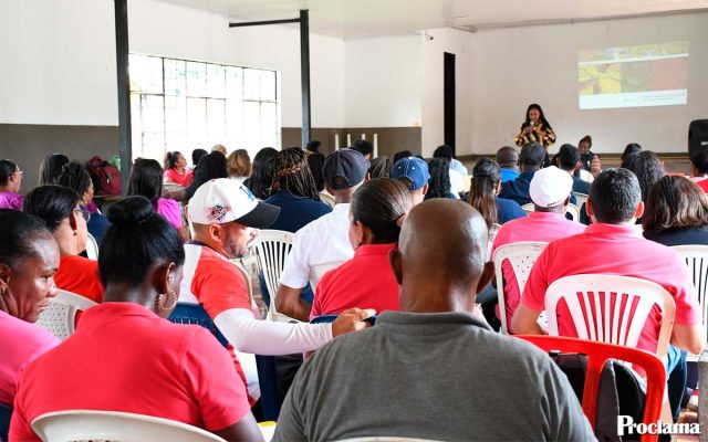 Villa Rica expone su hoja de ruta educativa