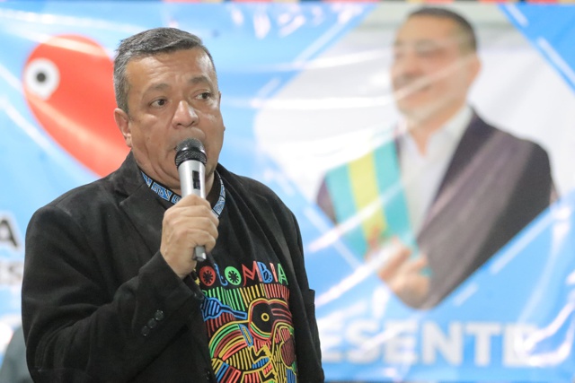 Gobernador del Cauca lleva soluciones al centro del Departamento