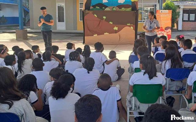 Títeres que educan, inspiran y transforman corazones