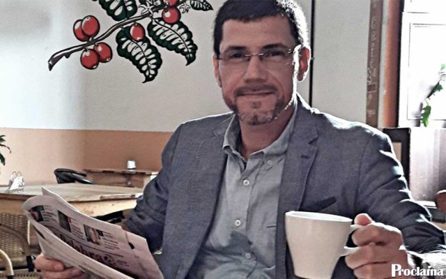 La pieza de los libros: conversando con Alejandro José López
