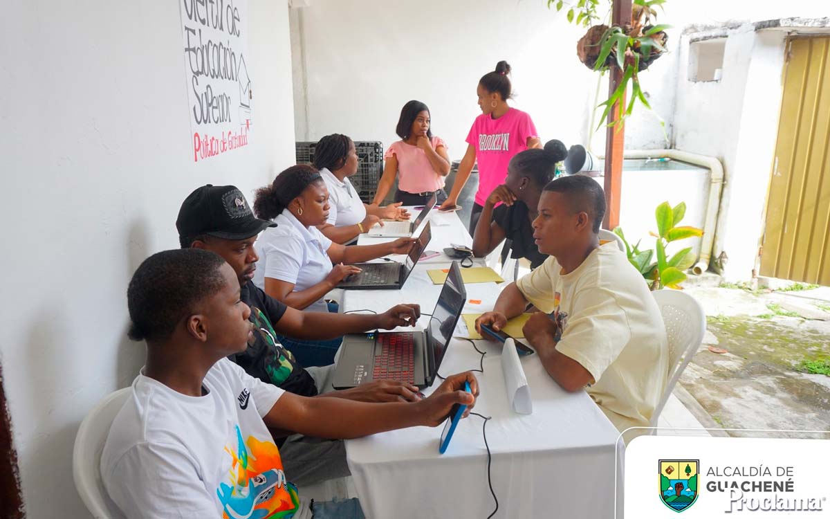 Mujeres y jóvenes toman la palabra