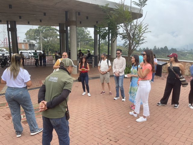 Periodistas españoles quedaron maravillados con Cristo Rey Periodistas españoles quedaron maravillados con Cristo Rey