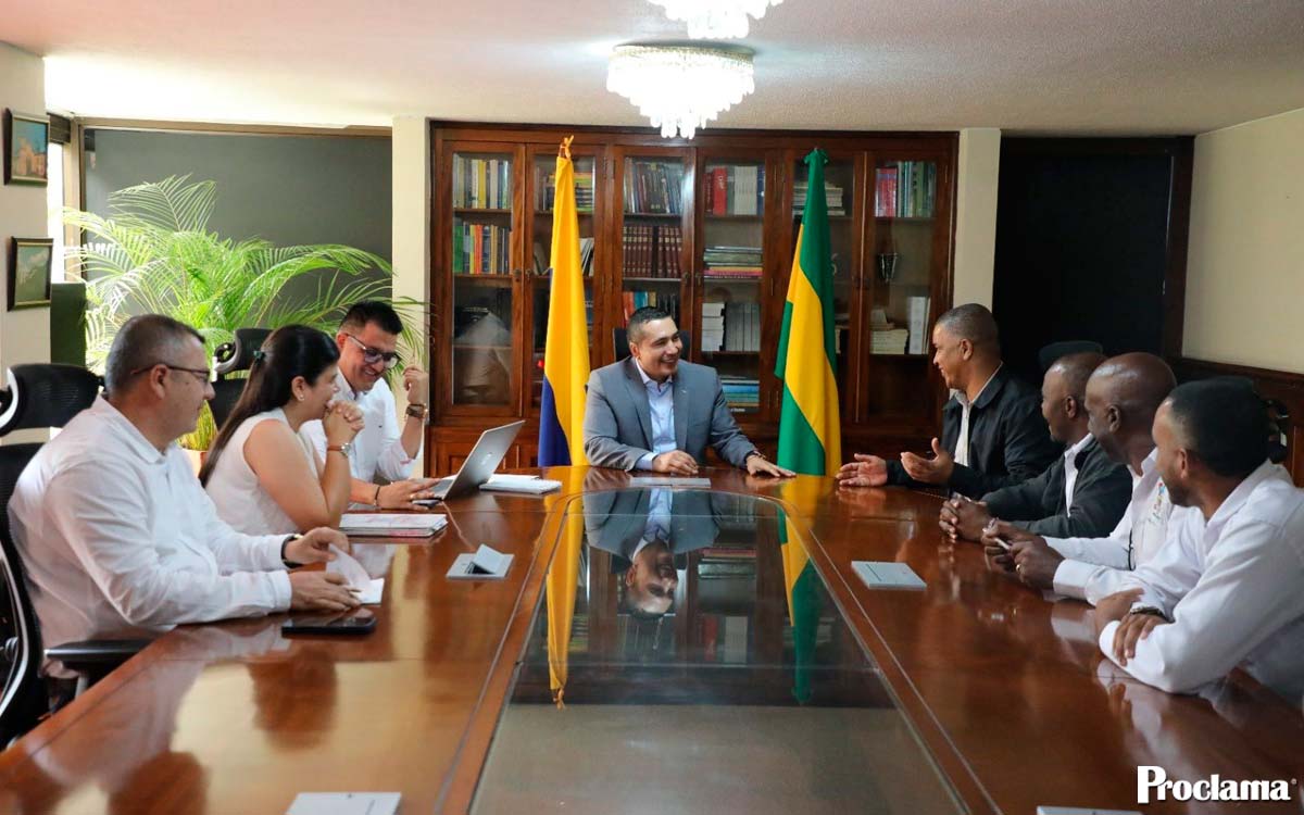 Una sola voz responde a Padilla: Octavio Guzmán