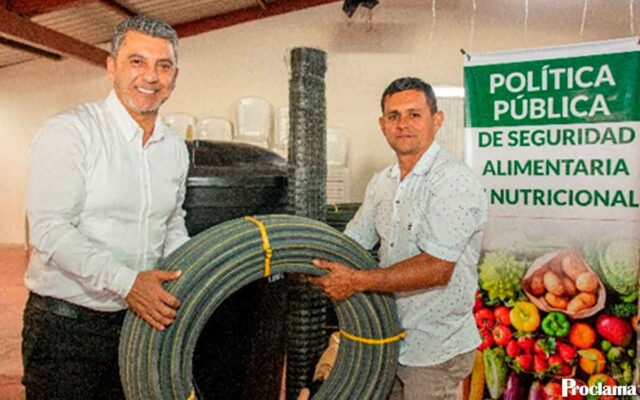 79 familias de Cajete reciben kits agrícolas79 familias de Cajete reciben kits agrícolas