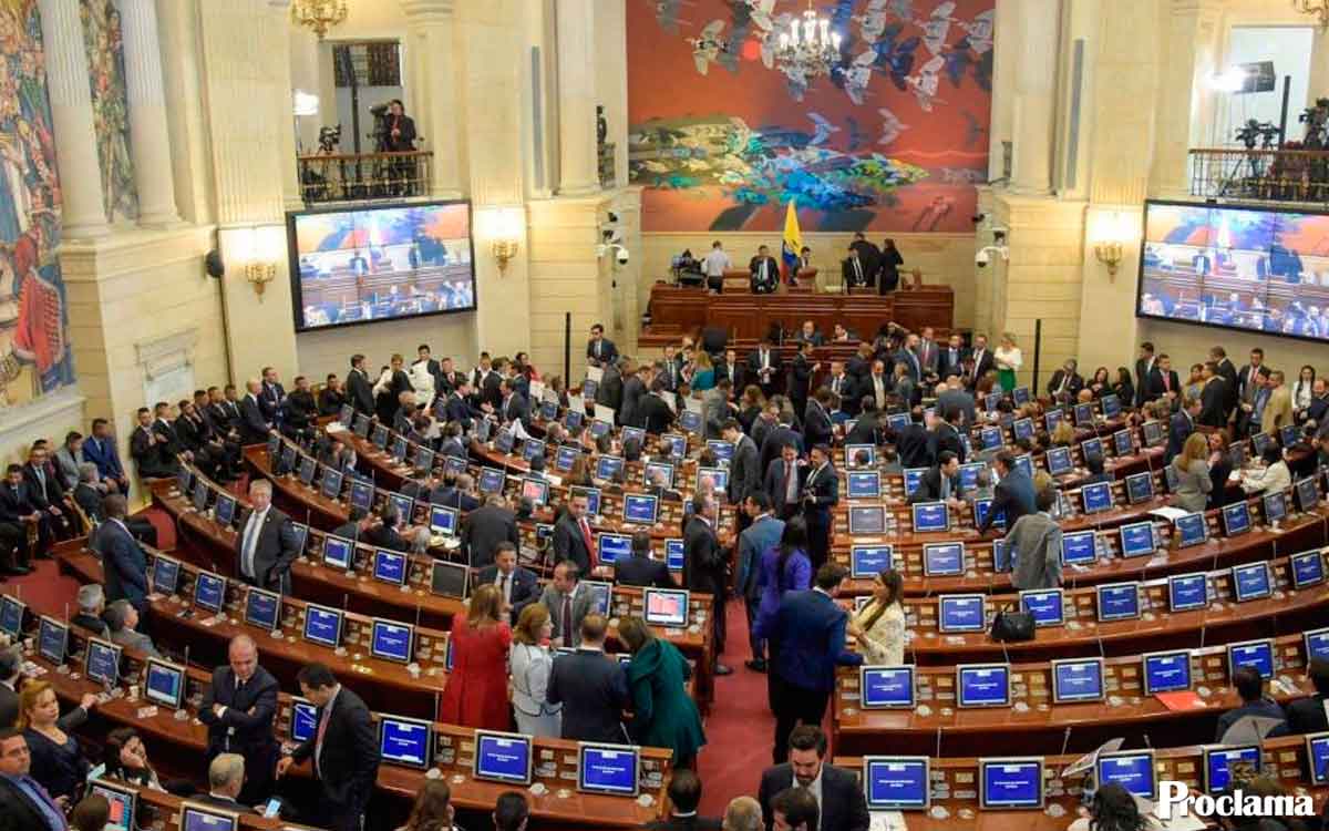 Buscan prohibir clases antes de las siete de la mañana