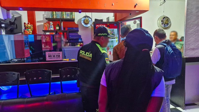Cierran establecimientos por licor de contrabando en Popayán