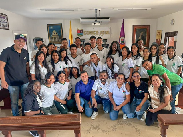 Concejo de Caloto dialoga con estudiantes sobre democracia Concejo de Caloto dialoga con estudiantes sobre democracia