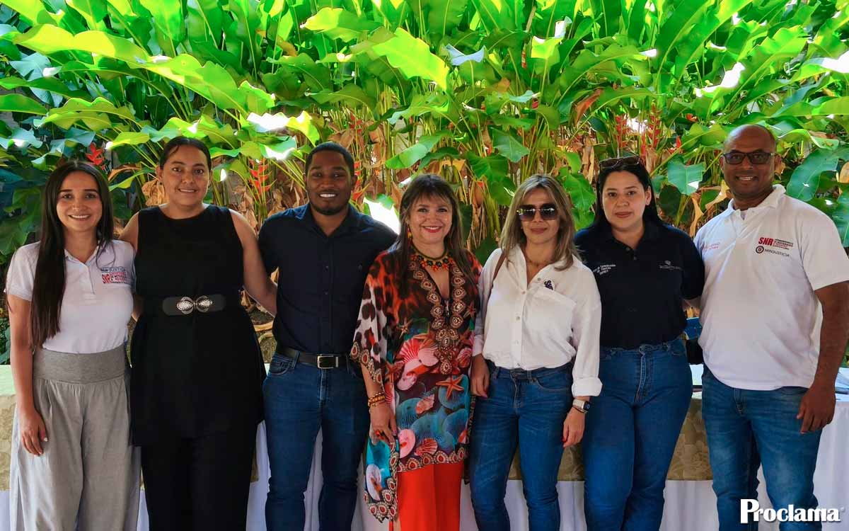 Corinto entrega títulos de propiedad a familias Corinto entrega títulos de propiedad a familias