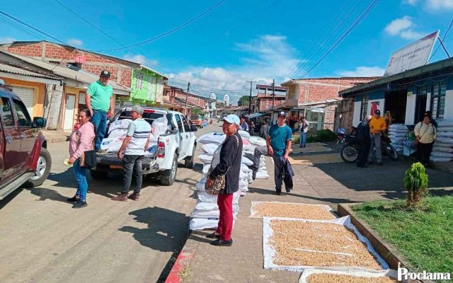 Familias cafeteras obtienen descuentos en fertilizantes