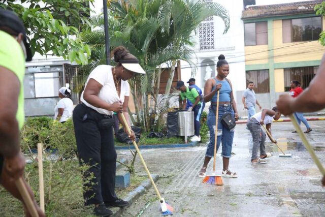Guapi embellece sus playas y realiza feria de servicios Guapi embellece sus playas y realiza feria de servicios