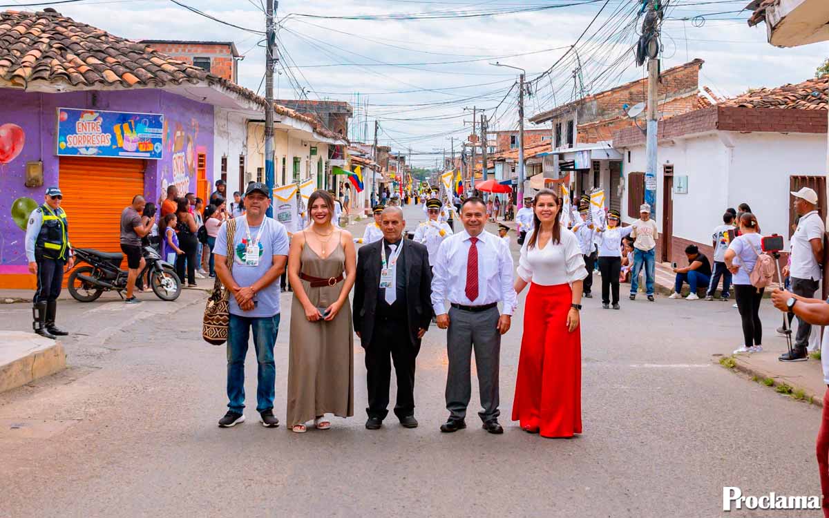 Homenaje a la patria y música en las calles de Quilichao Homenaje a la patria y música en las calles de Quilichao