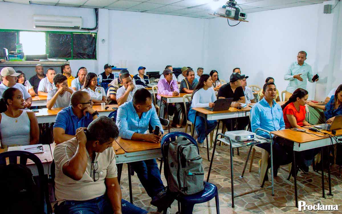 Mondomo diseña su escuela del futuro Mondomo diseña su escuela del futuro