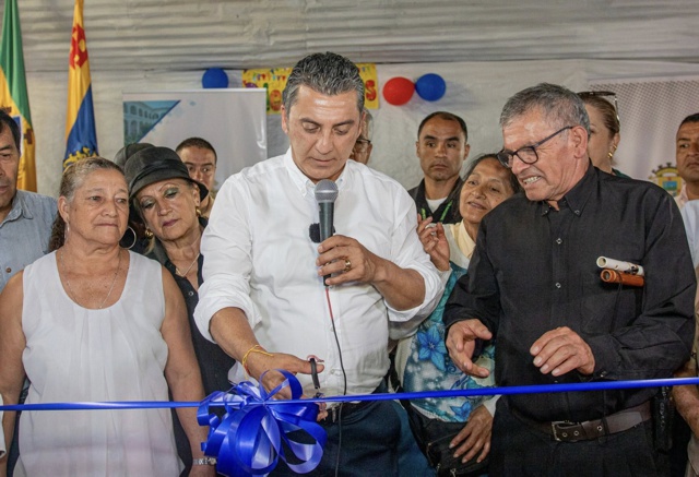Popayán entrega sistema de iluminación en Las Palmas