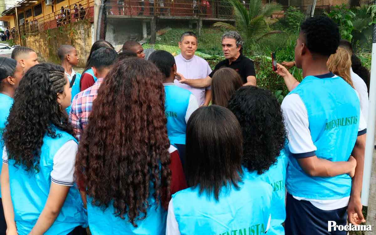 Sergio Fajardo inicia campaña desde el Pacífico colombiano Sergio Fajardo inicia campaña desde el Pacífico colombiano