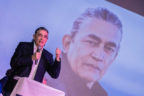 Bolívar plantea un salto social histórico