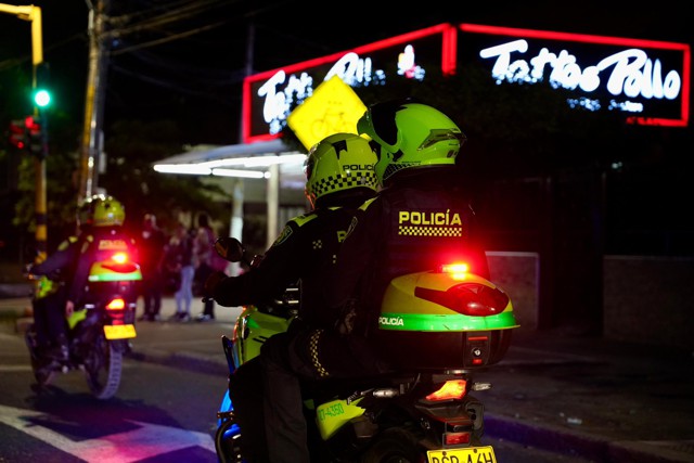 Cali refuerza seguridad con controles en entradas y barrios Cali refuerza seguridad con controles en entradas y barrios