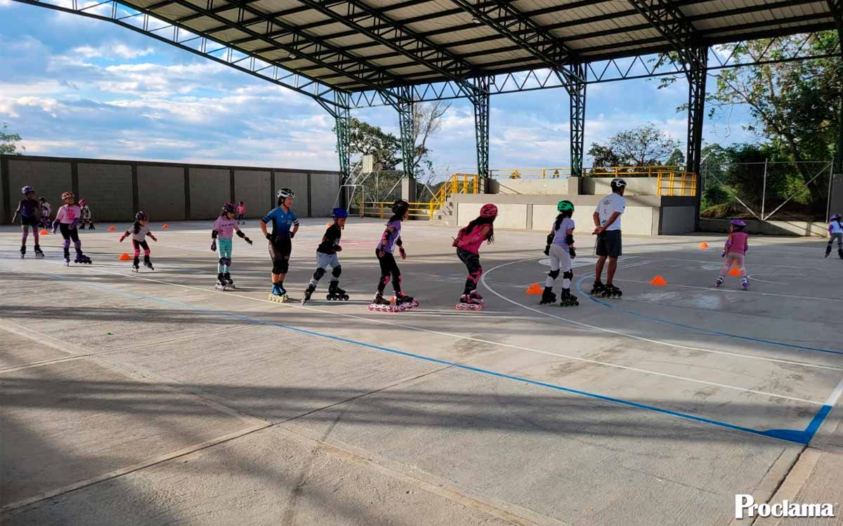 Revisan estaciones de servicio y amplían formación en patinaje Revisan estaciones de servicio y amplían formación en patinaje