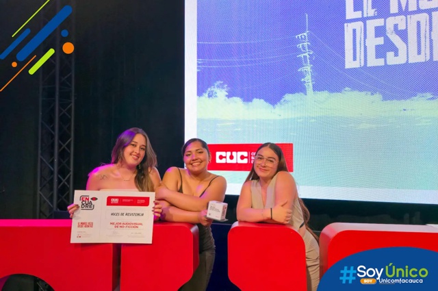 Unicomfacauca gana Premio Encuadre 2025 en Barranquilla Unicomfacauca gana Premio Encuadre 2025 en Barranquilla