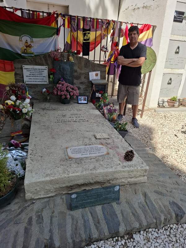 CON ANTONIO MACHADO EN COLLIURE CON ANTONIO MACHADO EN COLLIURE