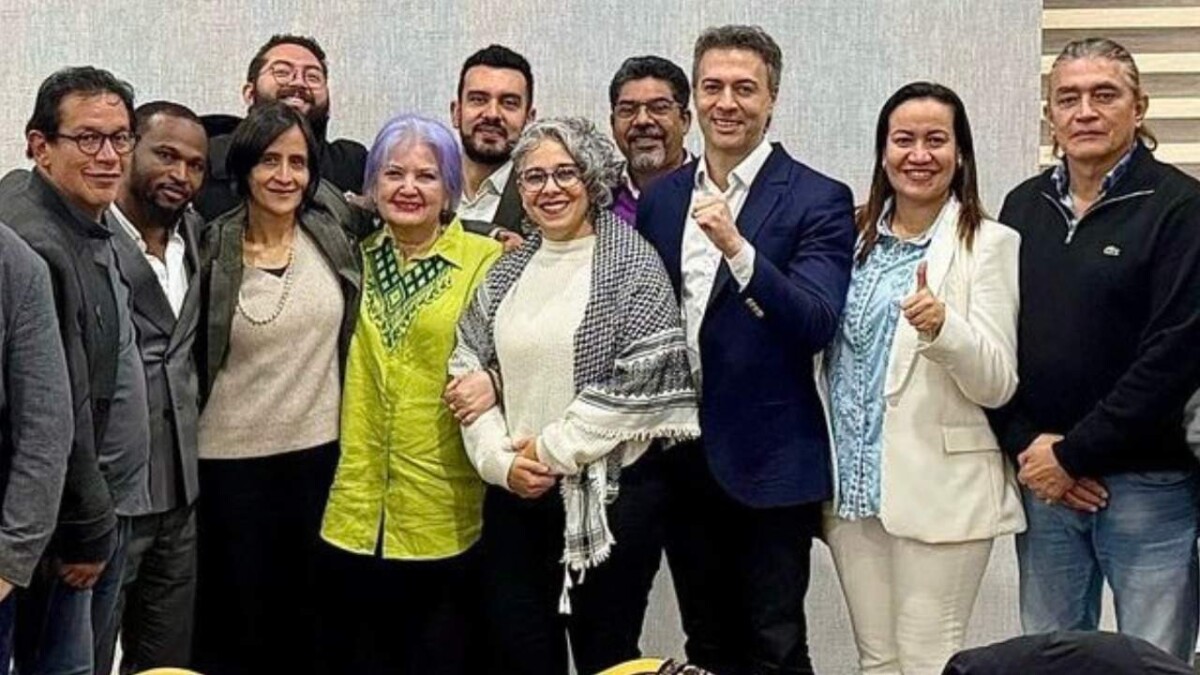 El Pacto Histórico entre la fusión condicionada y la incertidumbre política El Pacto Histórico entre la fusión condicionada y la incertidumbre política