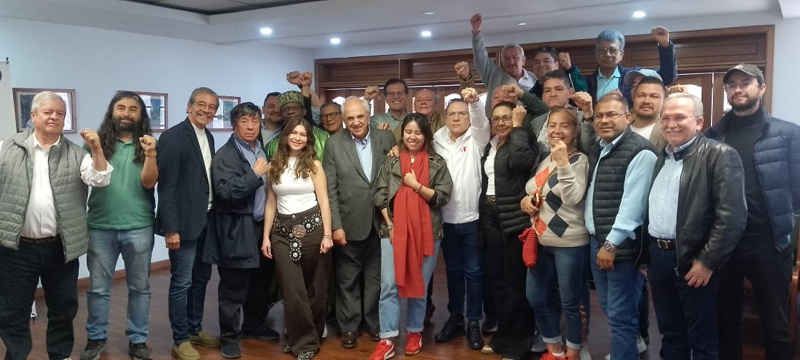 Fuerzas progresistas sellan alianza Fuerzas progresistas sellan alianza