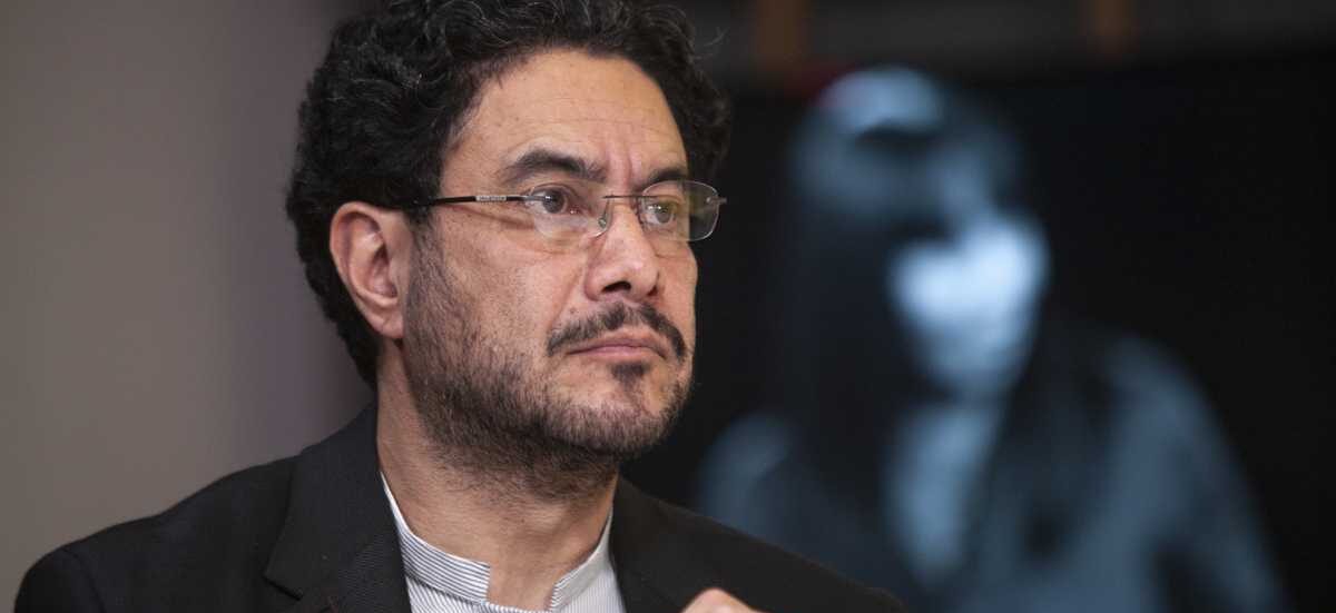 IVÁN CEPEDA PROPONE UNA "REVOLUCIÓN ÉTICA" IVÁN CEPEDA PROPONE UNA "REVOLUCIÓN ÉTICA"
