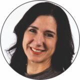La democracia en América Latina enfrenta un desafío clave. Descubre cómo renovarla y construir un futuro más próspero.