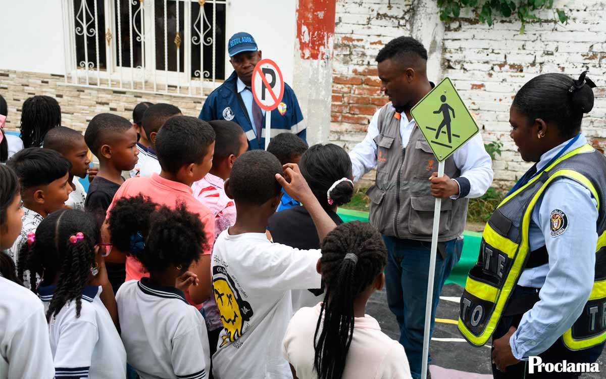 Villa Rica llevó su oferta institucional al barrio San Fernando