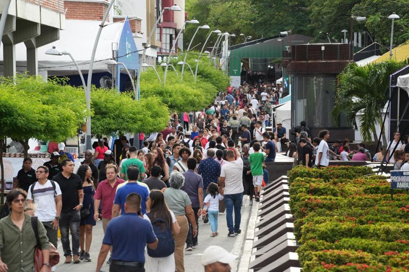AUTORES Y EVENTOS IMPERDIBLES EN LA DÉCIMA FERIA INTERNACIONAL DEL LIBRO DE CALI