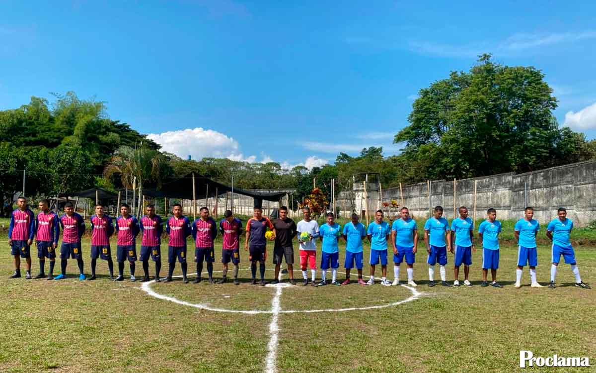 Desde la cárcel… le juegan a la paz