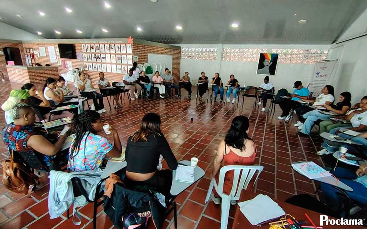 Funcionarios de Suárez refuerzan formación en prevención de violencias Funcionarios de Suárez refuerzan formación en prevención de violencias