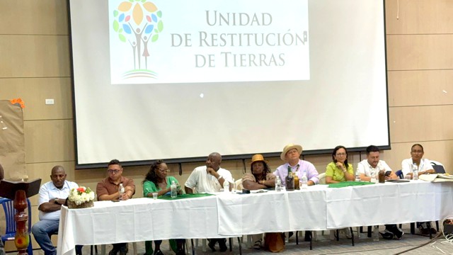 URT restituye 35.000 hectáreas a comunidad afro de Guapi URT restituye 35.000 hectáreas a comunidad afro de Guapi