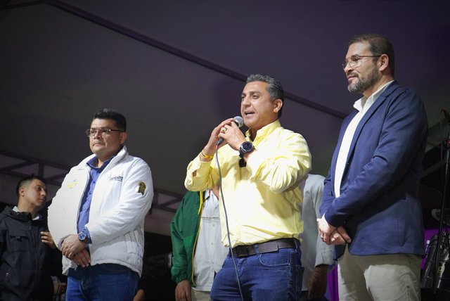 Calle Rumba reunió a miles de asistentes en el Parque Caldas