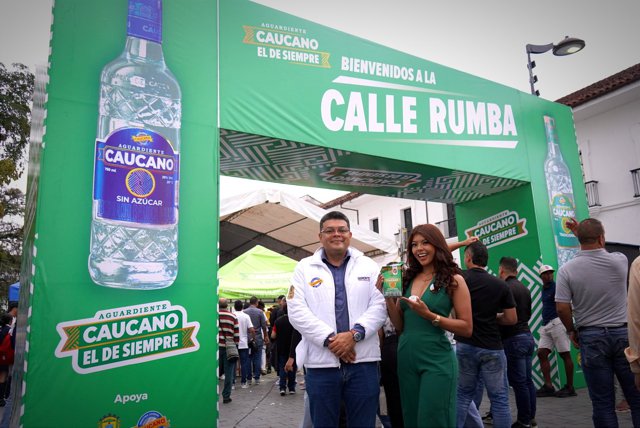 Calle Rumba reunió a miles de asistentes en el Parque Caldas