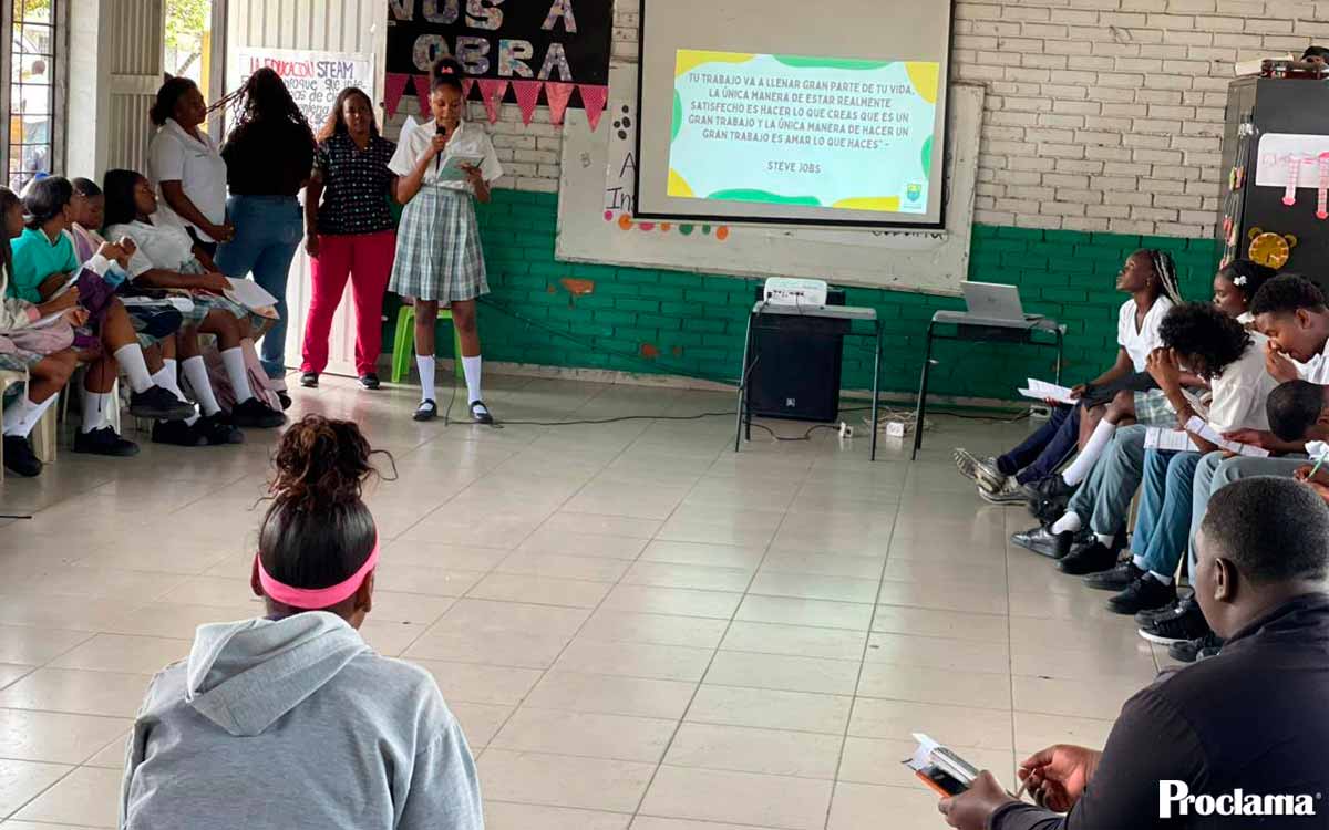 Guachené orienta a jóvenes de La Cabaña Guachené orienta a jóvenes de La Cabaña