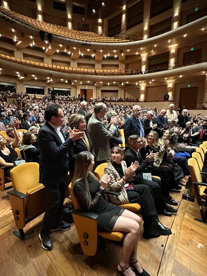 José Navia Lame dicta nueva lección de Periodismo en ceremonia Premio Simón Bolívar