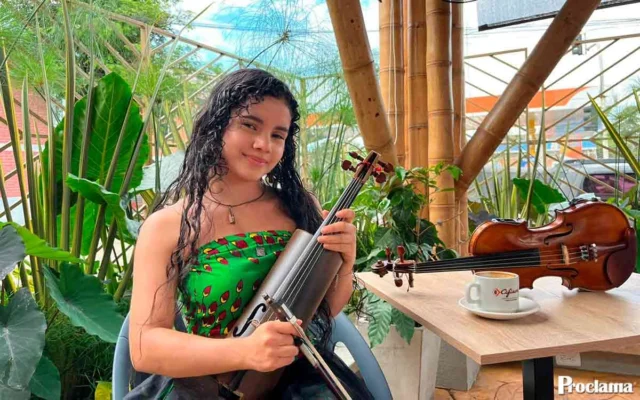 Melany Salamanca el violín que habla desde el Cauca