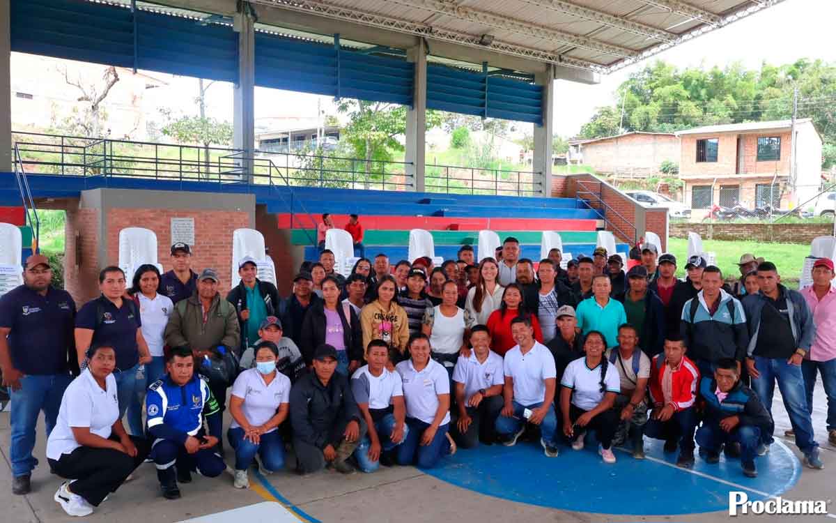 Juntas comunales de Cajibío reciben dotación para su labor Mujeres rurales lideran proyectos productivos en Cajibío